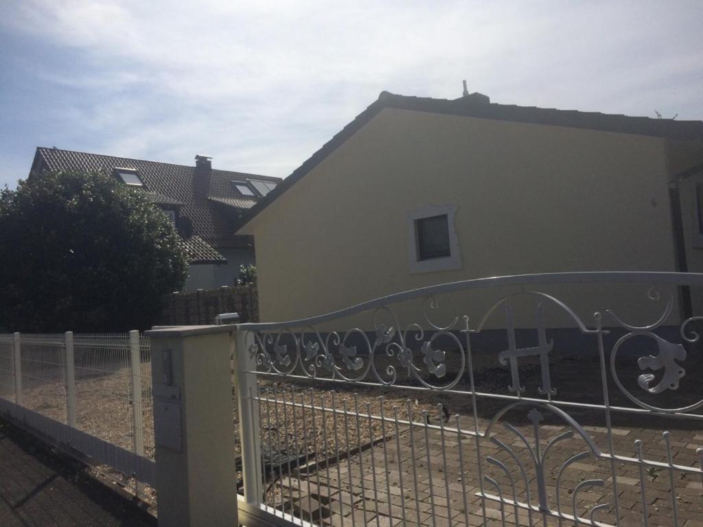 Sions Grosse Ferienwohnung Ferienwohnung Mit 3 Schlafzimmer, 2 Km Bis Zum Europapark Rust Kappel-Grafenhausen Zewnętrze zdjęcie